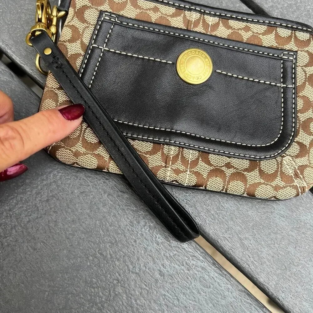 COACH wristlet small zip bag